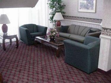 Express Airport Inn Sandston Room photo