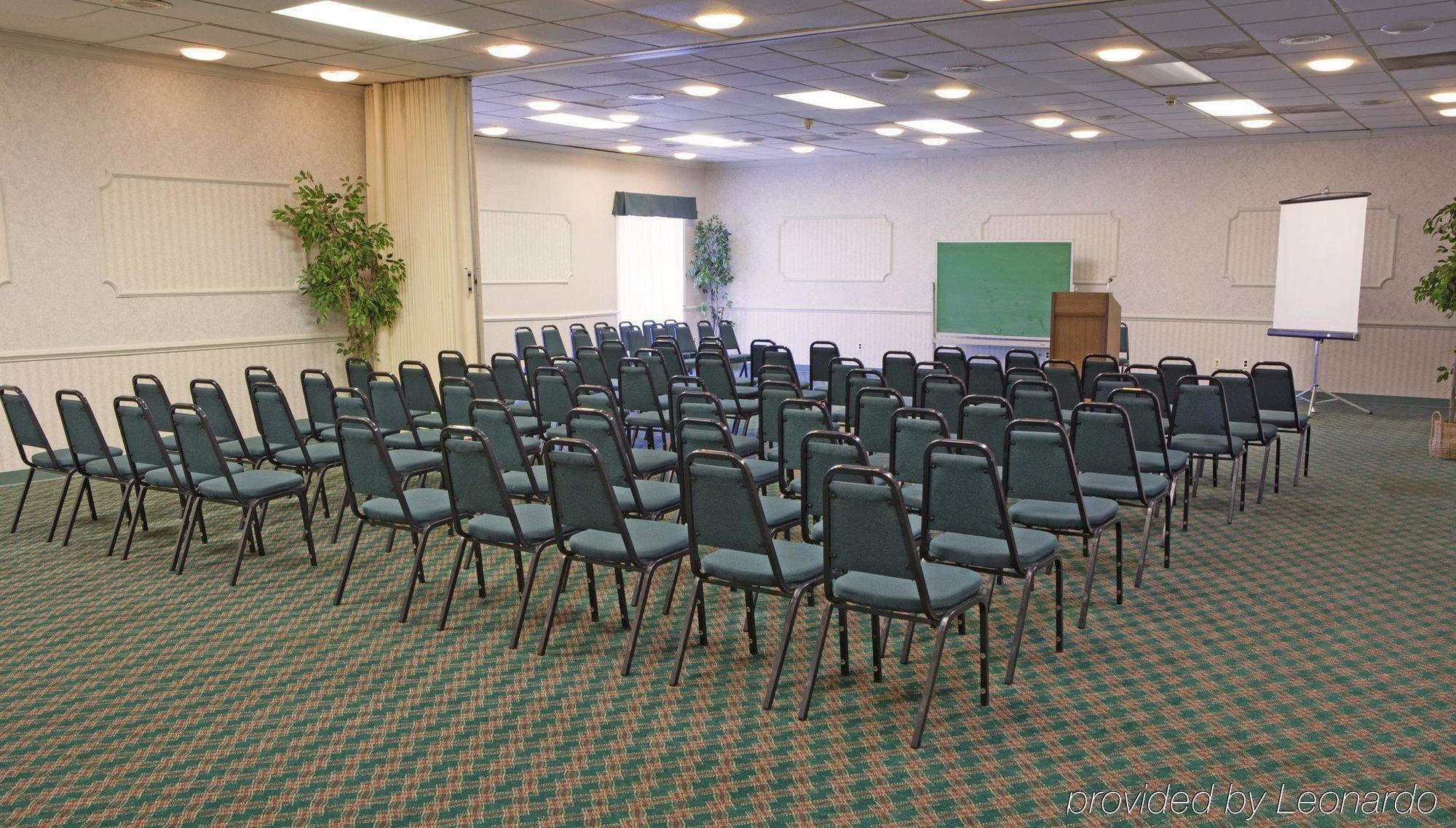 Express Airport Inn Sandston Facilities photo