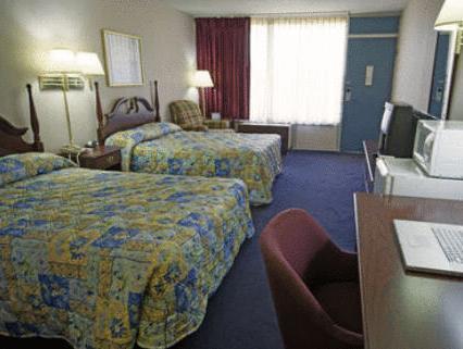 Express Airport Inn Sandston Exterior photo